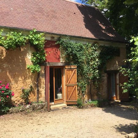 Chambres D'Hotes Les Coustilles Saint-Alvère Exterior foto