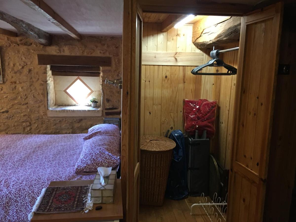 Chambres D'Hotes Les Coustilles Saint-Alvère Exterior foto